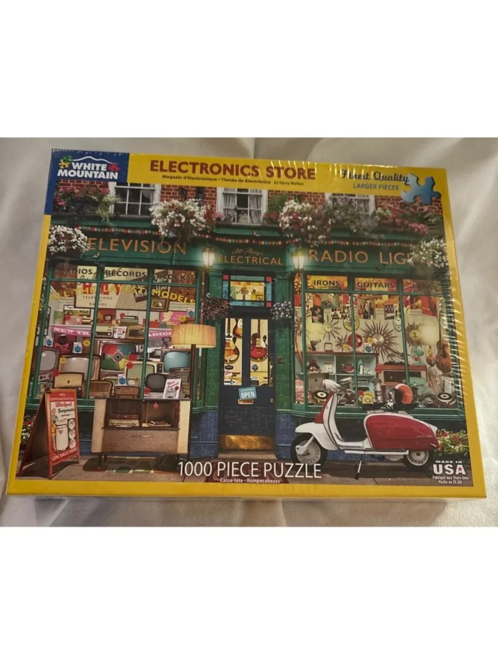White Mountain Electronics Store 1000-Piece Puzzle HTF Garry Walton Made In USA